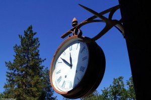 Outdoor clock, Josephine County Sportsman Park © 2013 marc arnaud boussat